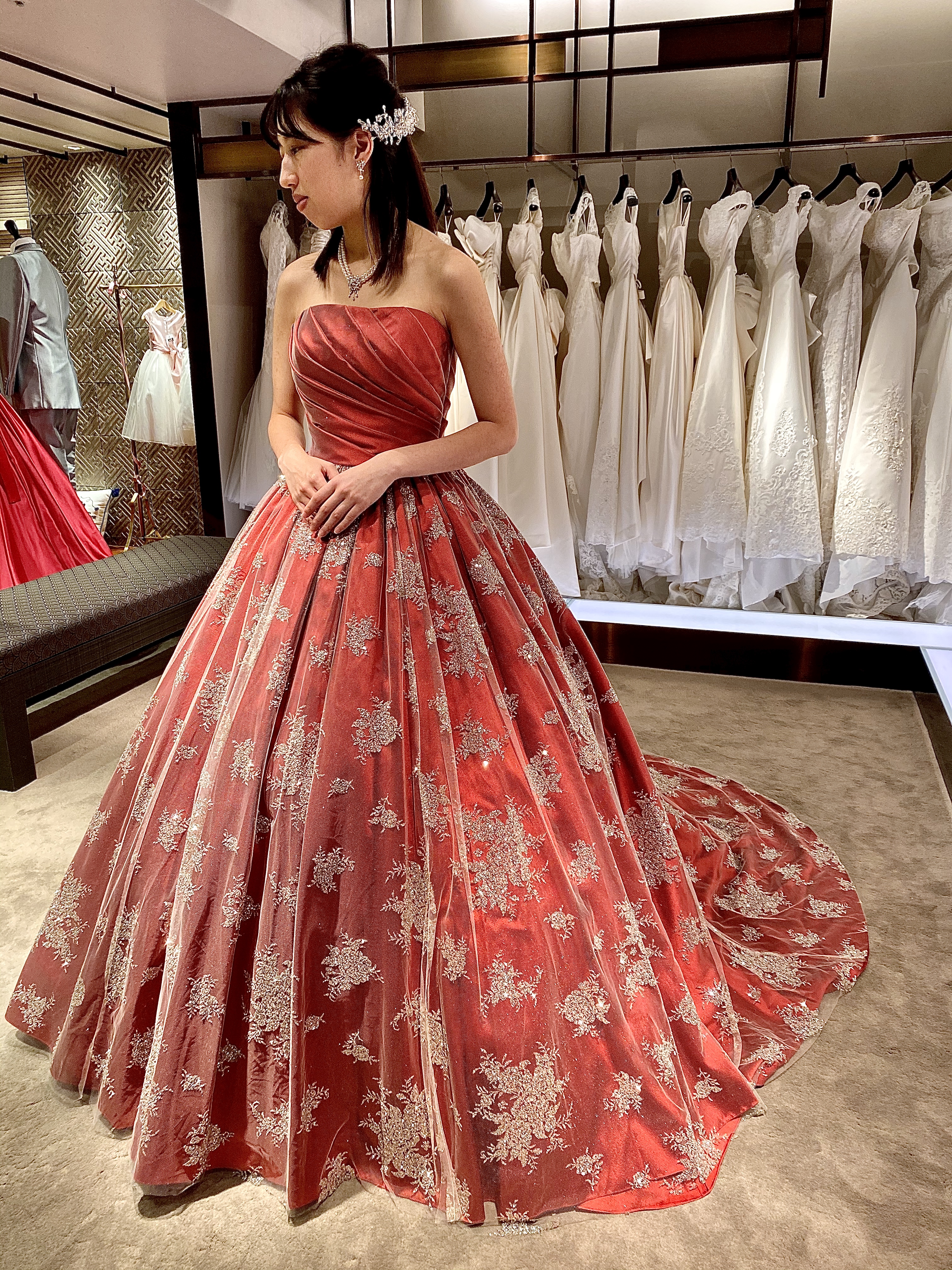 ウェディングドレス カラードレス 赤 花-