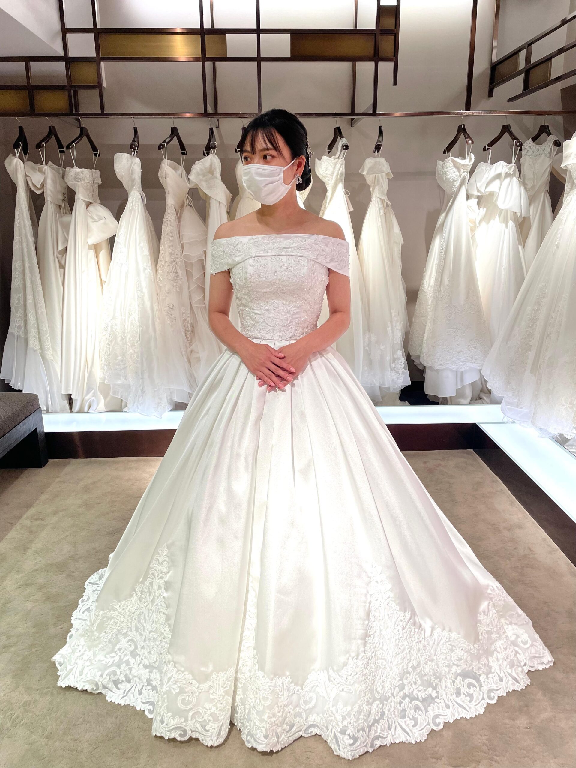 帝国ホテル店限定ウエディングドレスのご紹介 | ウェディングドレスや 