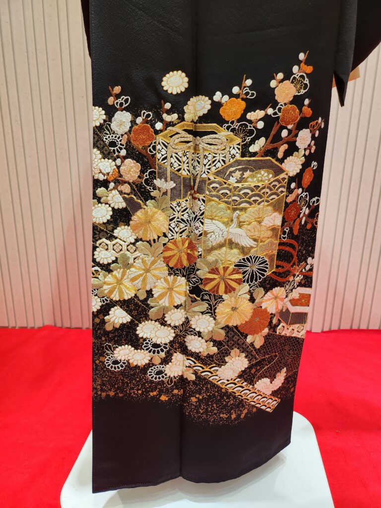 ご列席衣裳フェア開催中！人気の黒留袖のご案内2