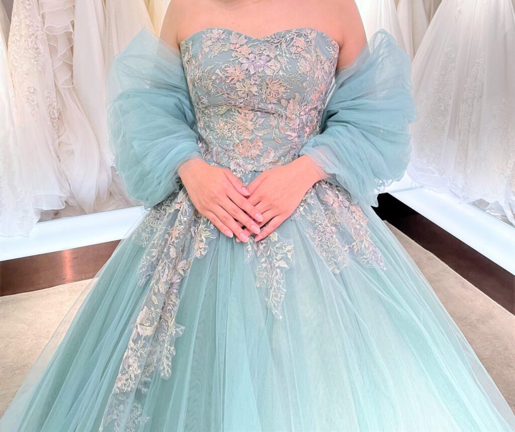 新作カラードレスのご紹介